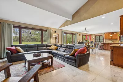 31 Croydon Lane, Oak Brook, IL 60523 - Photo 9