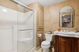 31 Croydon Ln, Oak Brook, IL 60523 - Photo 23