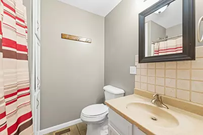 211 N Center Street, Melvin, IL 60952 - Photo 21