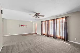 211 N Center St, Melvin, IL 60952 - Photo 7