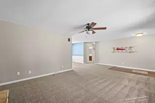 211 N Center St, Melvin, IL 60952 - Photo 5