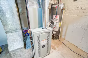 6721 W 59th St, Chicago, IL 60638 - Photo 19