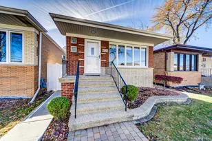 6721 W 59th St, Chicago, IL 60638 - Photo 3