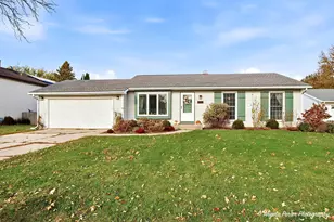 5106 W Greenbrier Dr, McHenry, IL 60050 - Photo 1