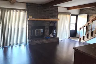 1503 Kenneth Cir, Elgin, IL 60120 - Photo 3