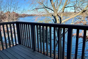 33 Shoreline Rd, Lake Barrington, IL 60010 - Photo 5