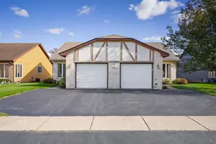 7203 S 86th Ave, Justice, IL 60458 - Photo 1