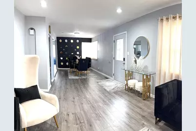 8001 N Elmore Street, Niles, IL 60714 - Photo 7