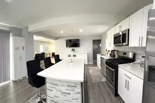 8001 N Elmore St, Niles, IL 60714 - Photo 13