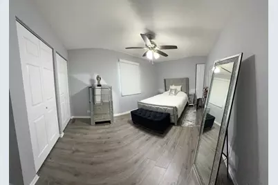 8001 N Elmore Street, Niles, IL 60714 - Photo 21