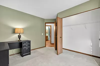 909 Little Falls Court #909, Elk Grove Village, IL 60007 - Photo 15