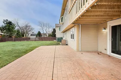 1239 Spring Valley Drive, Carol Stream, IL 60188 - Photo 37