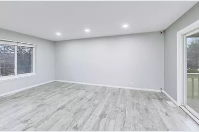 1239 Spring Valley Drive, Carol Stream, IL 60188 - Photo 5