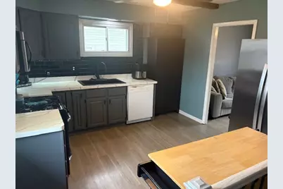 1002 Plaza Drive, Joliet, IL 60435 - Photo 11