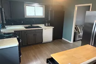 1002 Plaza Dr, Joliet, IL 60435 - Photo 11