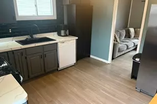 1002 Plaza Dr, Joliet, IL 60435 - Photo 9