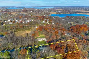 187 Rabbit Run, Ingleside, IL 60041 - Photo 3