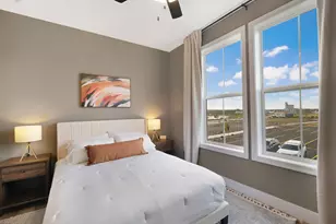 214 Great Loop E Dr, Ottawa, IL 61350 - Photo 9