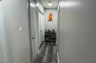 8112 S Applewood Ct, Hanover Park, IL 60133 - Photo 13