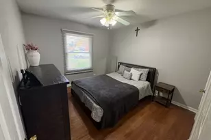 8112 S Applewood Ct, Hanover Park, IL 60133 - Photo 17