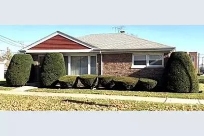7458 W Touhy Avenue, Chicago, IL 60631 - Photo 1