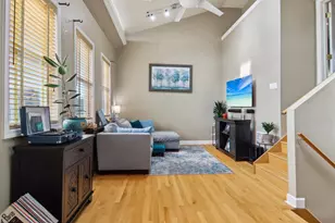 7255 N Oriole Ave, Chicago, IL 60631 - Photo 19