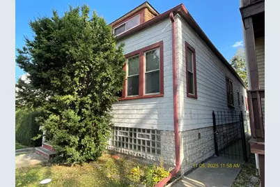 8545 S Manistee Avenue, Chicago, IL 60617 - Photo 3