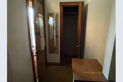 8545 S Manistee Avenue, Chicago, IL 60617 - Photo 5