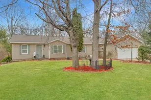 39 Timberlane Dr, Putnam, IL 61560 - Photo 1