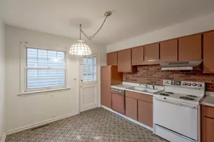 2424 Cowper Ave, Evanston, IL 60201 - Photo 5