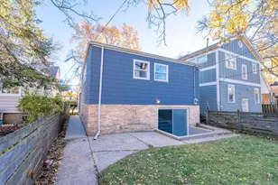 2424 Cowper Ave, Evanston, IL 60201 - Photo 13