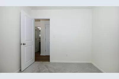 1104 Redwood Avenue, Bloomington, IL 61701 - Photo 23