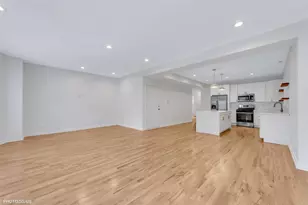 6711 S Paxton Ave, Chicago, IL 60649 - Photo 9