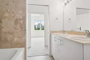 [Address not provided], Chicago, IL 60610 - Photo 11