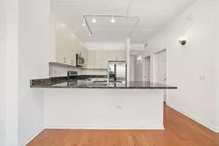 [Address not provided], Chicago, IL 60610 - Photo 5