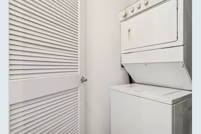 [Address not provided], Chicago, IL 60610 - Photo 15