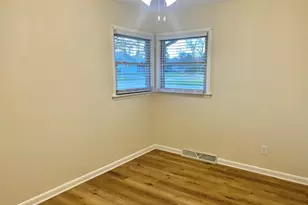 125 Arthur Dr, Woodstock, IL 60098 - Photo 15