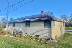 125 Arthur Dr, Woodstock, IL 60098 - Photo 5