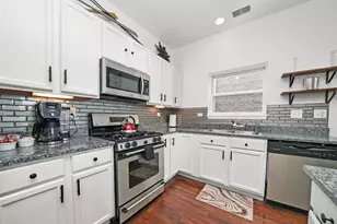 2432 W Harrison St, Chicago, IL 60612 - Photo 17