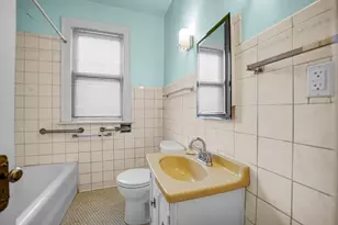 7652 S Cornell Ave, Chicago, IL 60649 - Photo 11