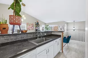 2460 Golf Ridge Cir, Naperville, IL 60563 - Photo 13