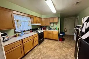 445 State St, Calumet City, IL 60409 - Photo 7