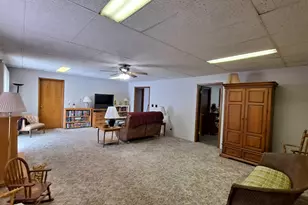 2585 E 450th Rd, Oglesby, IL 61348 - Photo 5