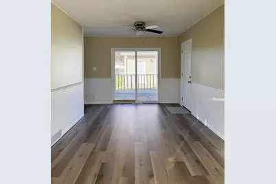 419 Ferris Street, Dixon, IL 61021 - Photo 7