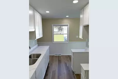 419 Ferris Street, Dixon, IL 61021 - Photo 13