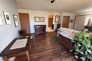 807 Village Ln, Sterling, IL 61081 - Photo 3