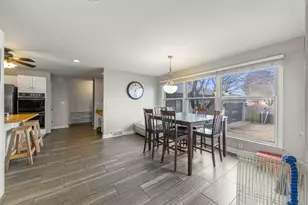 10501 Cindy Jo Ave, Huntley, IL 60142 - Photo 5