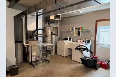 206 S Cherry Street, Crescent City, IL 60928 - Photo 11