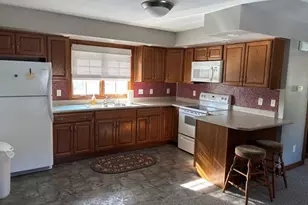 206 S Cherry St, Crescent City, IL 60928 - Photo 3
