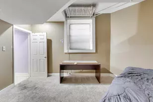 725 W Sheridan Rd, Chicago, IL 60613 - Photo 13